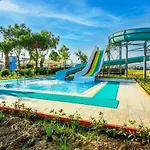Halic Park فندق 4*
