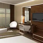 Halic Park 4*