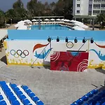 فندق Halic Park 4*