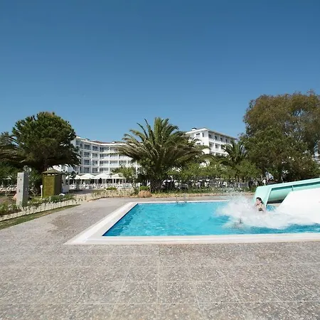 Hotel Halic Park Dikili 4*