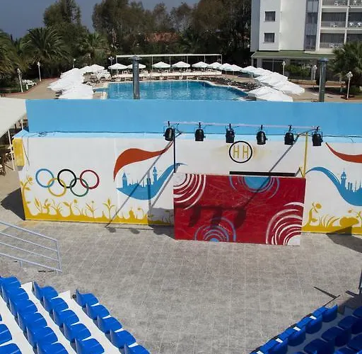 فندق Halic Park 4*