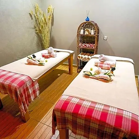 Hotel Halic Park 4*