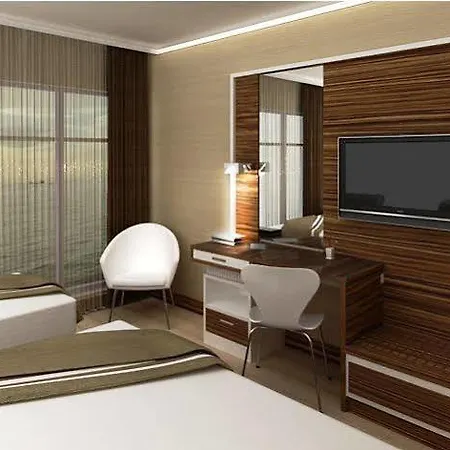 Halic Park 4*