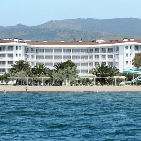 Le Monde & Hotell Dikili